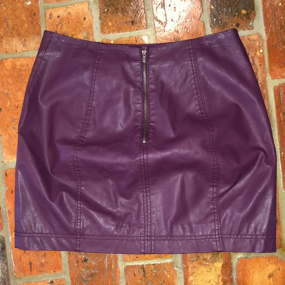 Free People vegan leather mini skirt sz8 - Picture 7 of 15